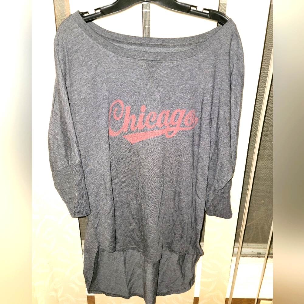 3/4 Sleeve Chicago T-shirt XXL EUC